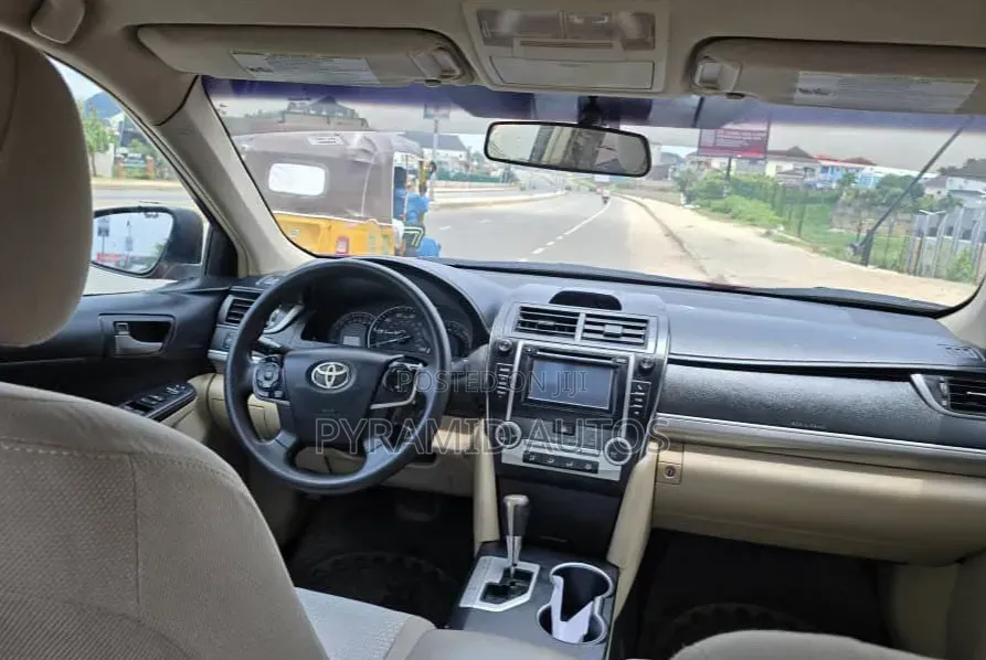 Toyota Camry 2013 Maroon