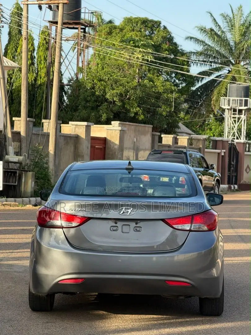 Hyundai Elantra 2013 Gray