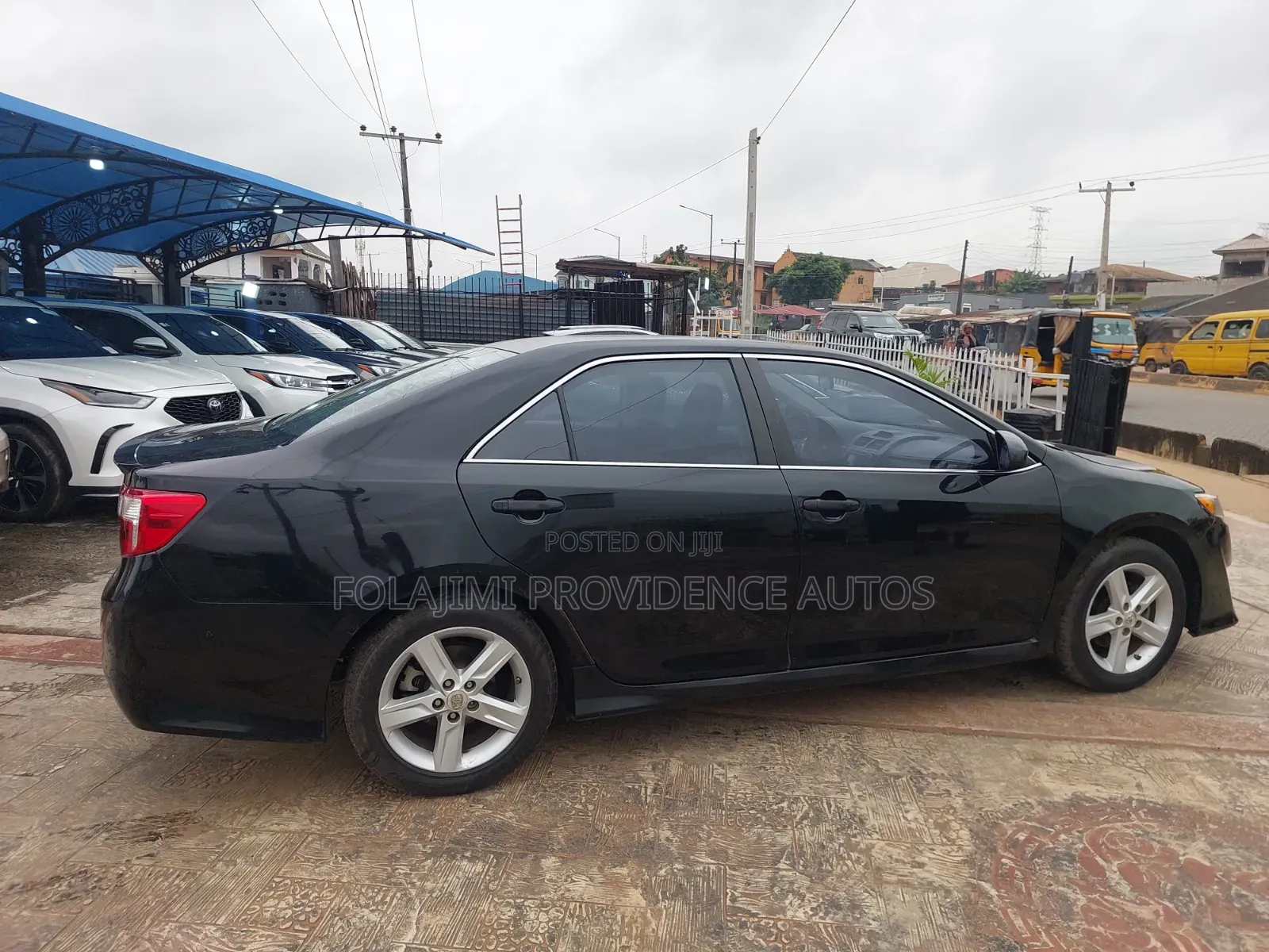 Toyota Camry SE 4dr Sedan (2.5L 4cyl 6A) 2013 Black