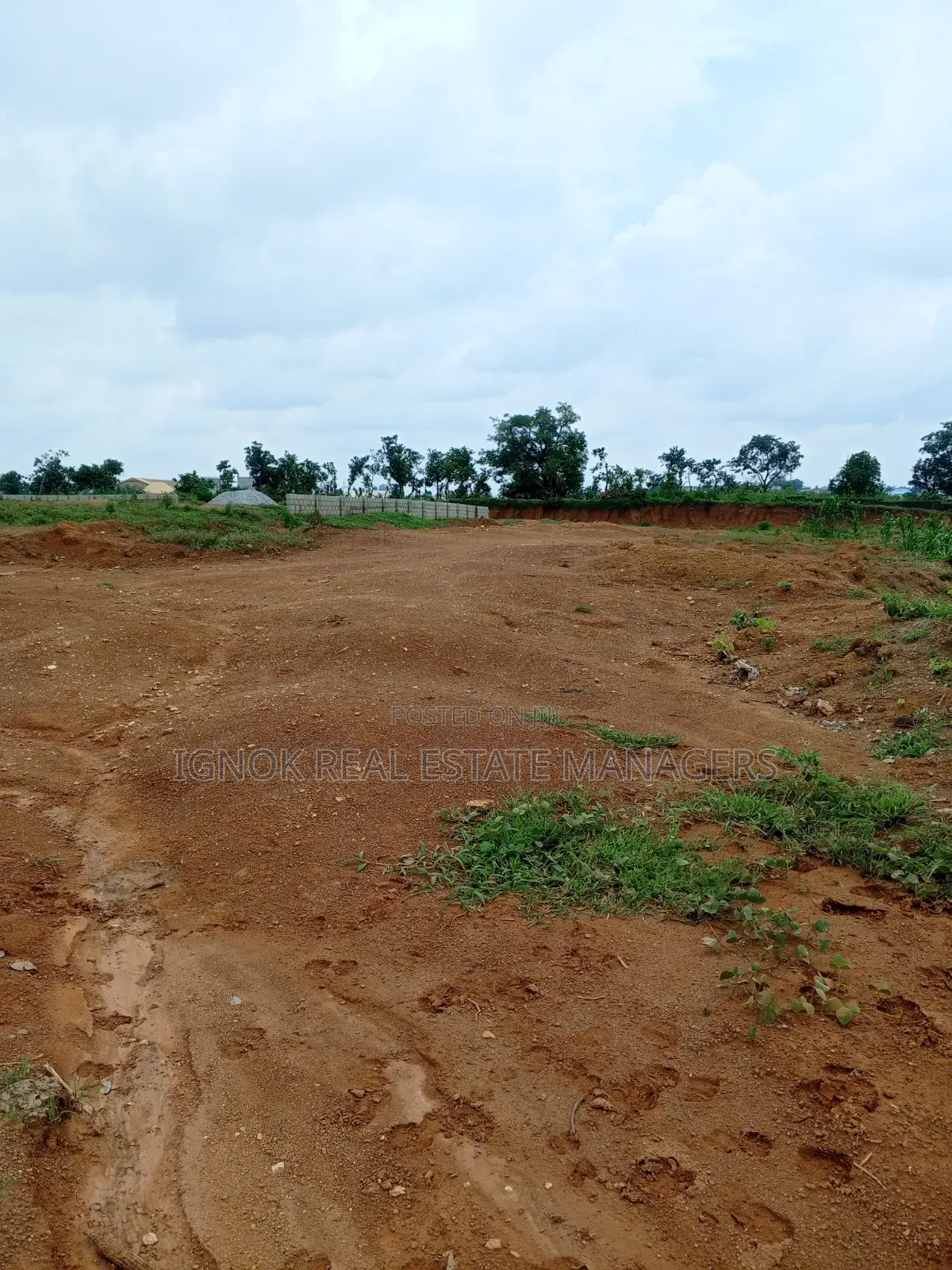 1270sqm Flat Commercial Land for Sale