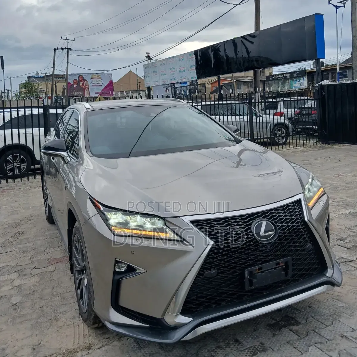 Lexus RX 350 F Sport AWD 2017 Gold