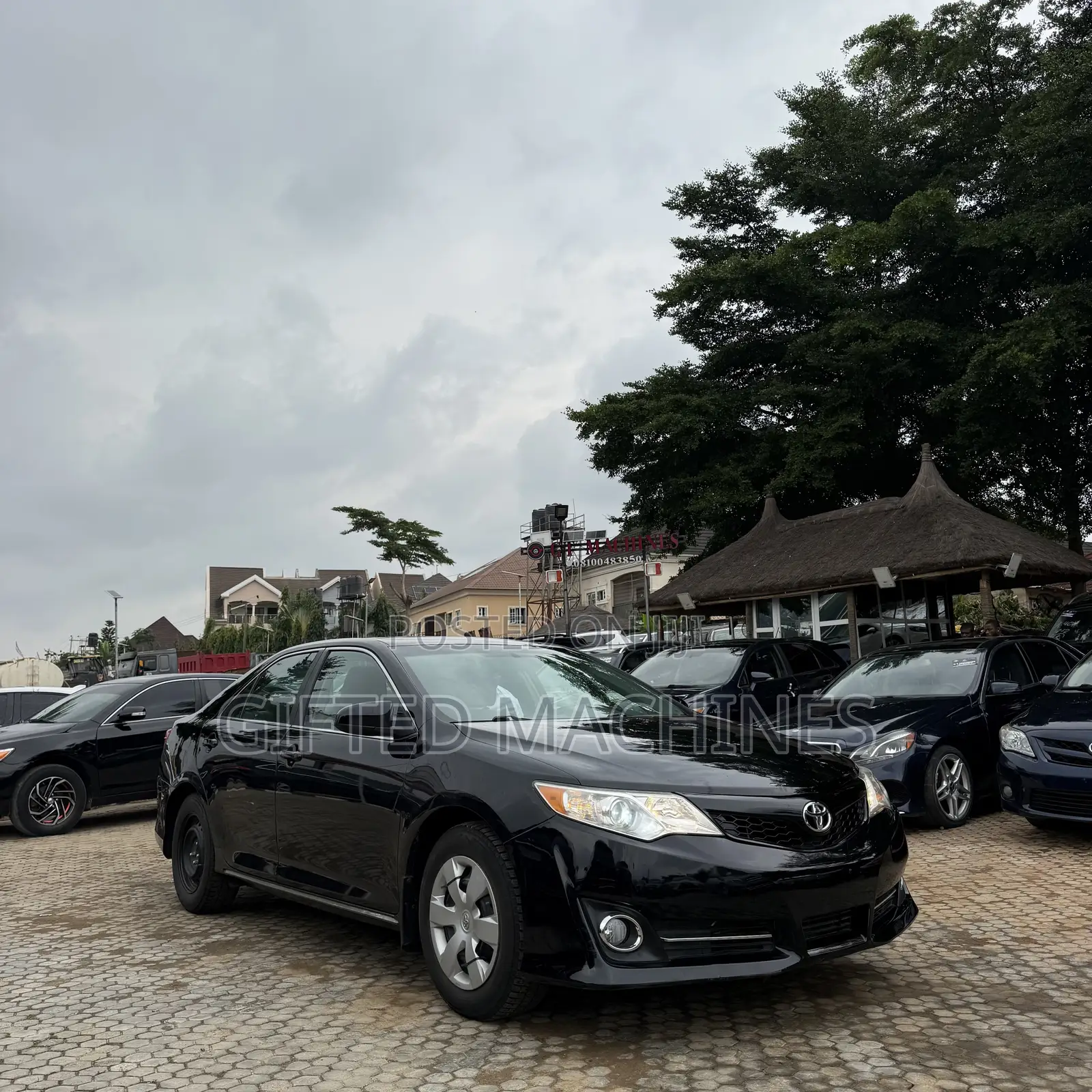Toyota Camry LE 4dr Sedan (2.5L 4cyl 6A) 2016 Silver