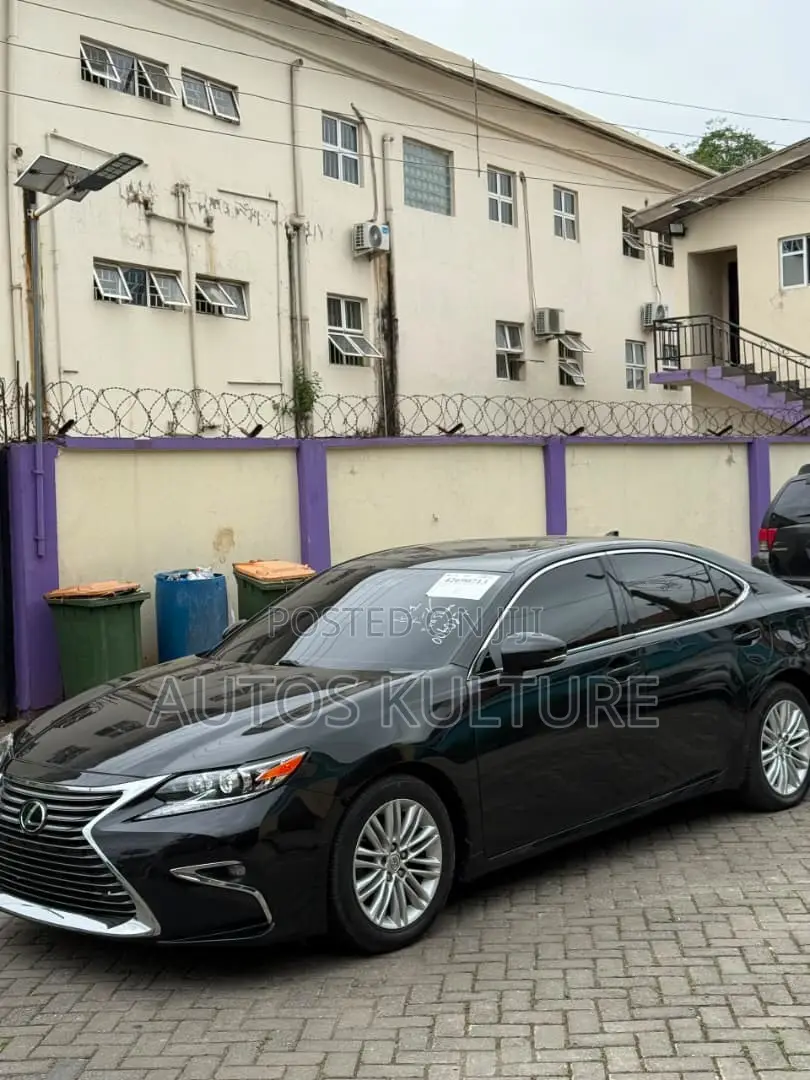 Lexus ES 2016 Black