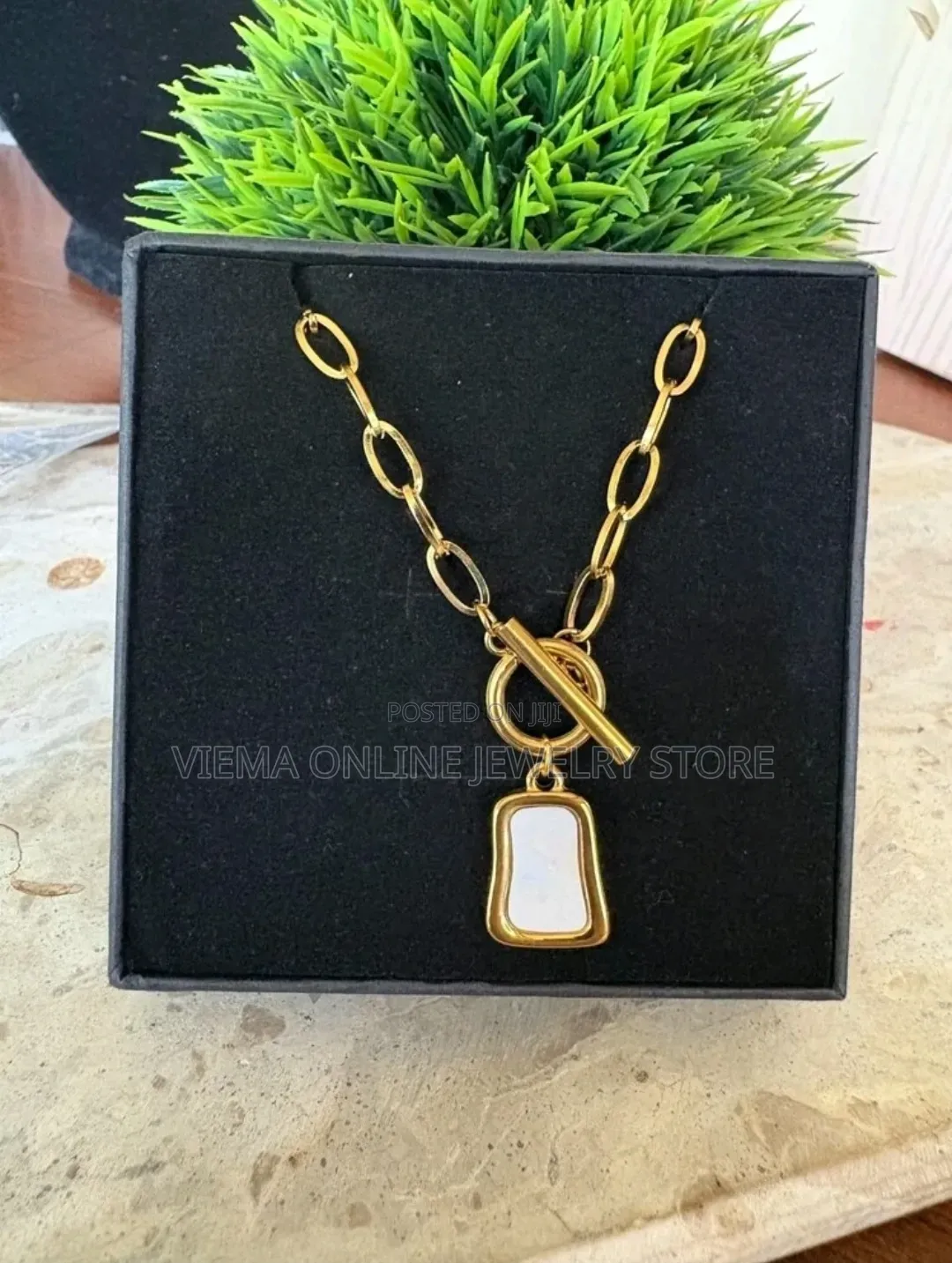 1pc Gold Tone Vintage White Bead Chain Stainless Steel Necklace