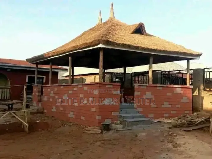 Long-Lasting Bush Bar Gazebo Hut With Warranty in Ajah Lagos
