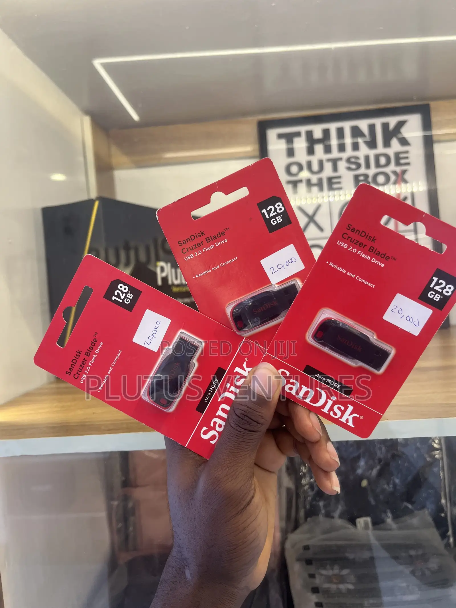 SanDisk USB 2.0 Flash Drive