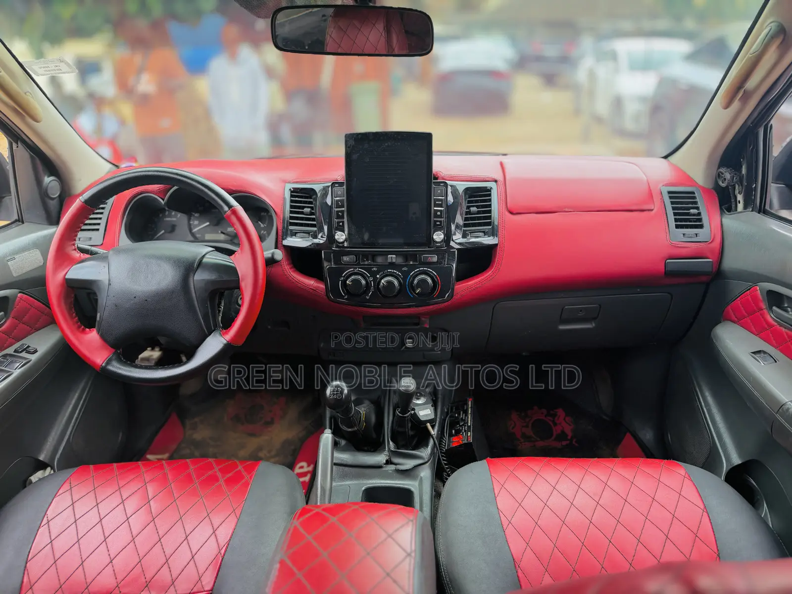 Toyota Hilux SR5 BLACK 4x4 2014 Black