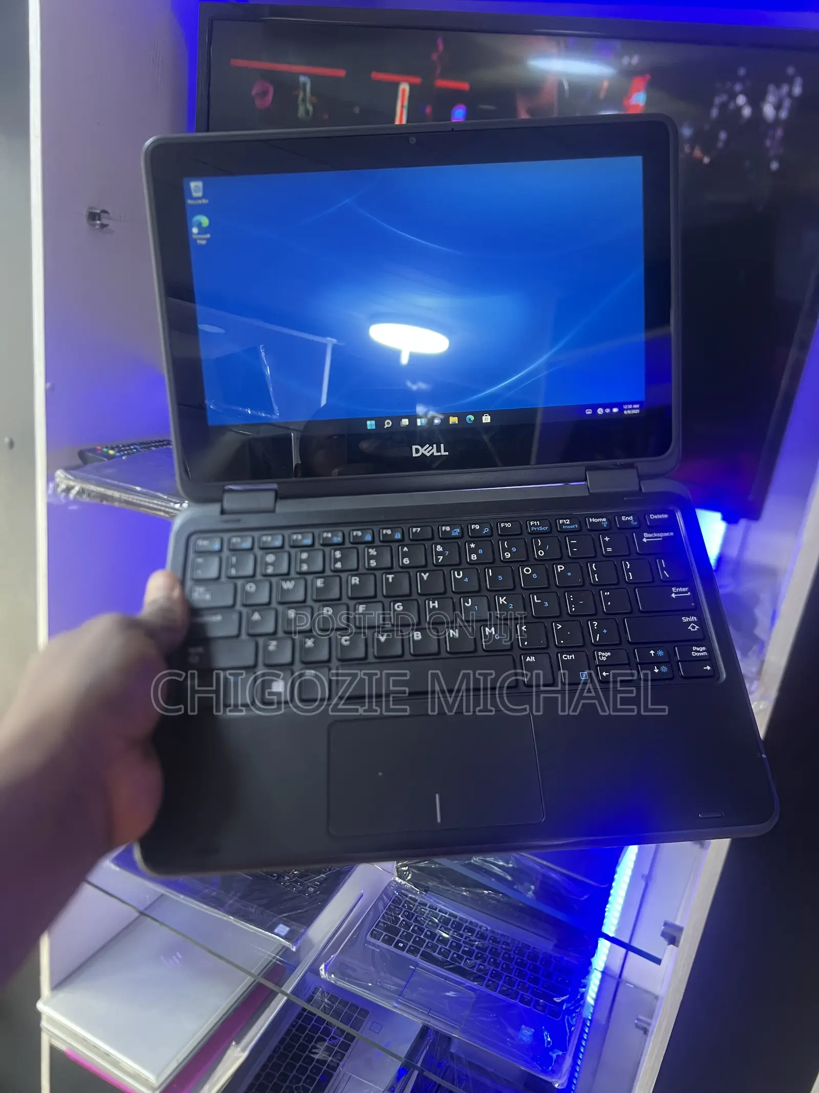 Laptop Dell Latitude 3190 2-in-1 8GB Intel Pentium SSD 128GB