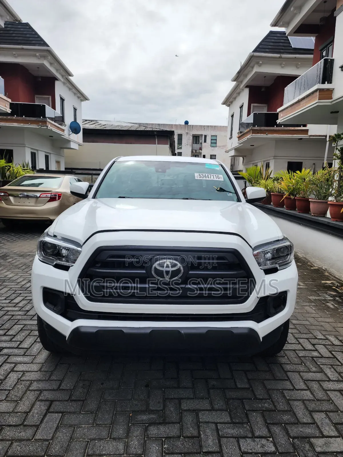 Toyota Tacoma 2019 White