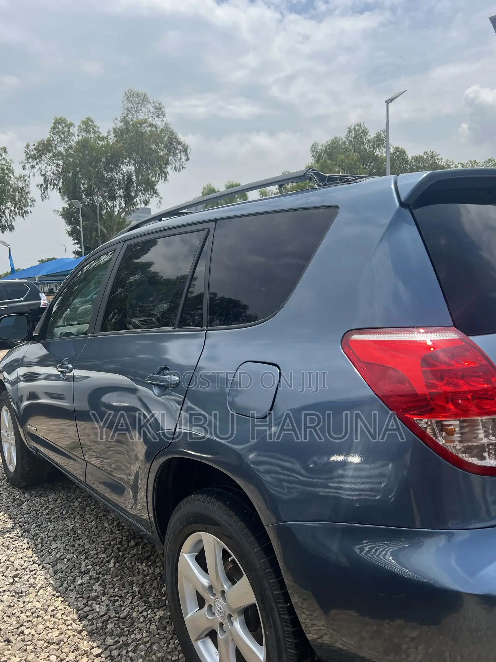 Toyota RAV4 V6 4x4 2006 Blue