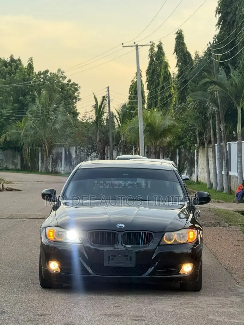 BMW 328i 2010 Black