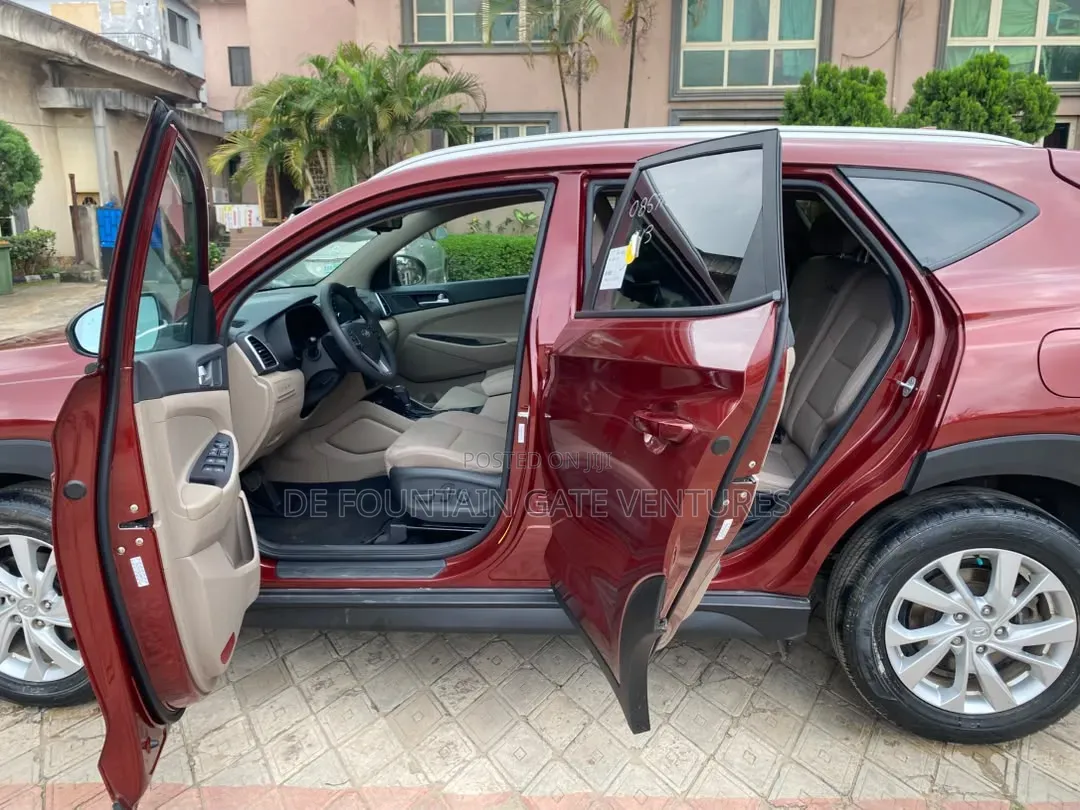 Hyundai Tucson 2020 Red