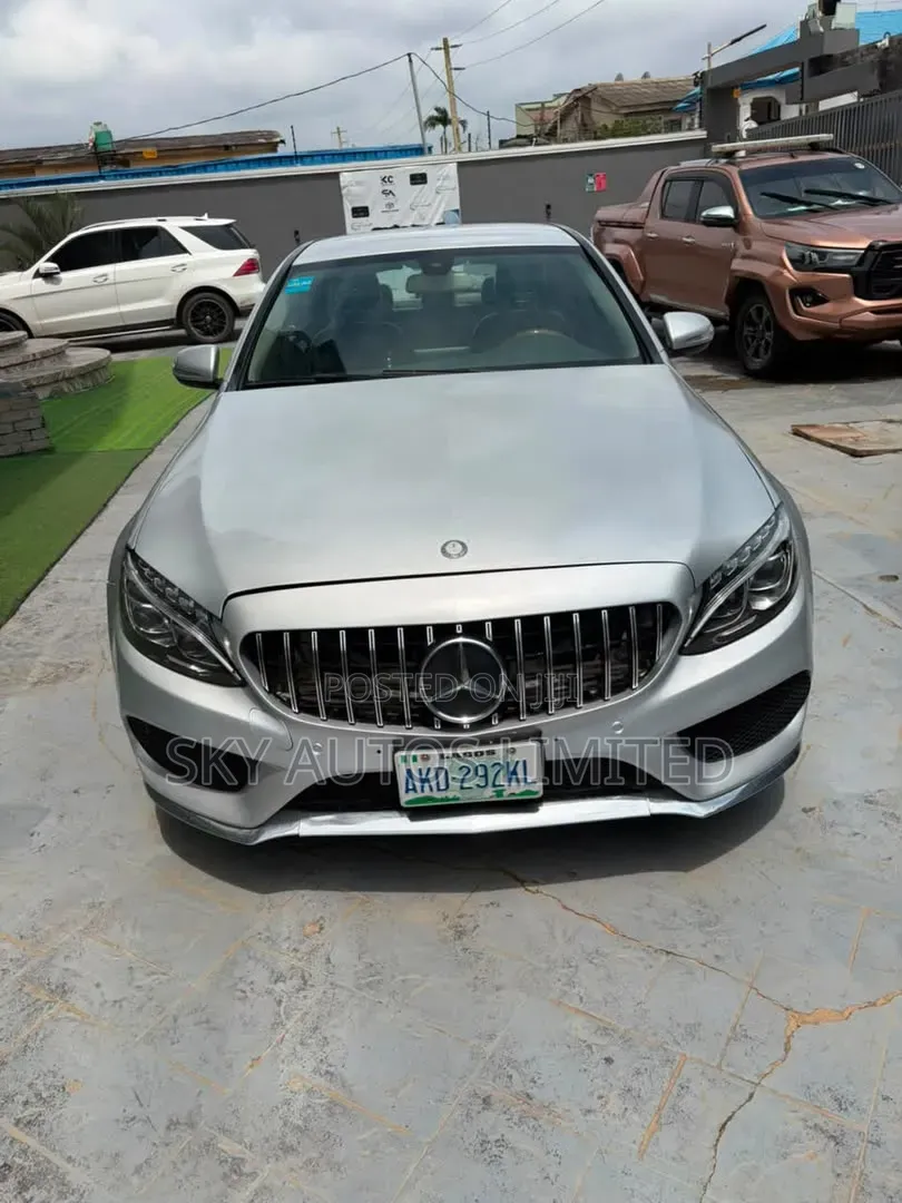 Mercedes-Benz C300 Sport 4dr AWD 4Matic Sedan (2.0L 4cyl 7A) 2015