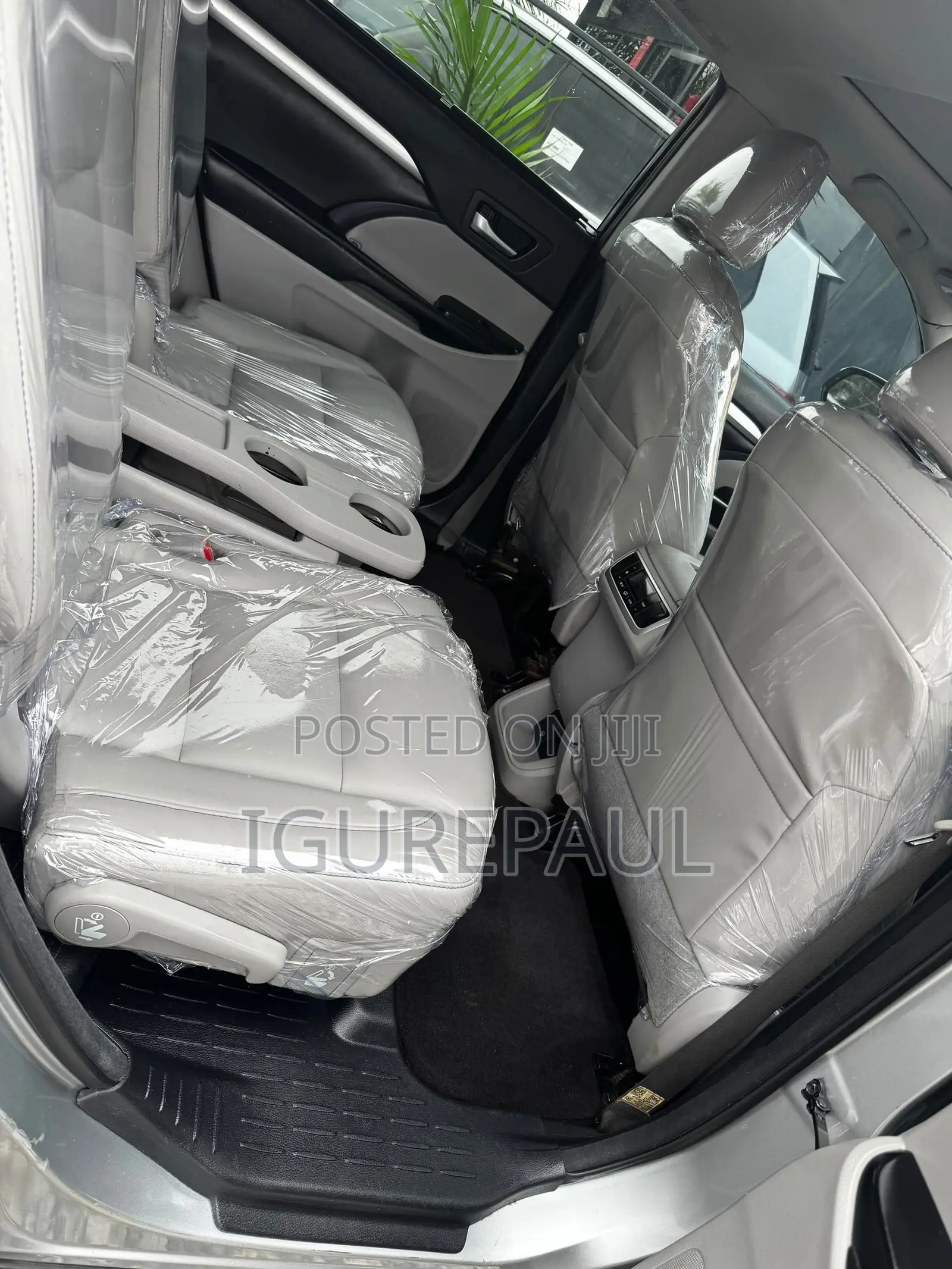 Toyota Highlander XLE 4x4 V6 (3.5L 6cyl 8A) 2017 Silver