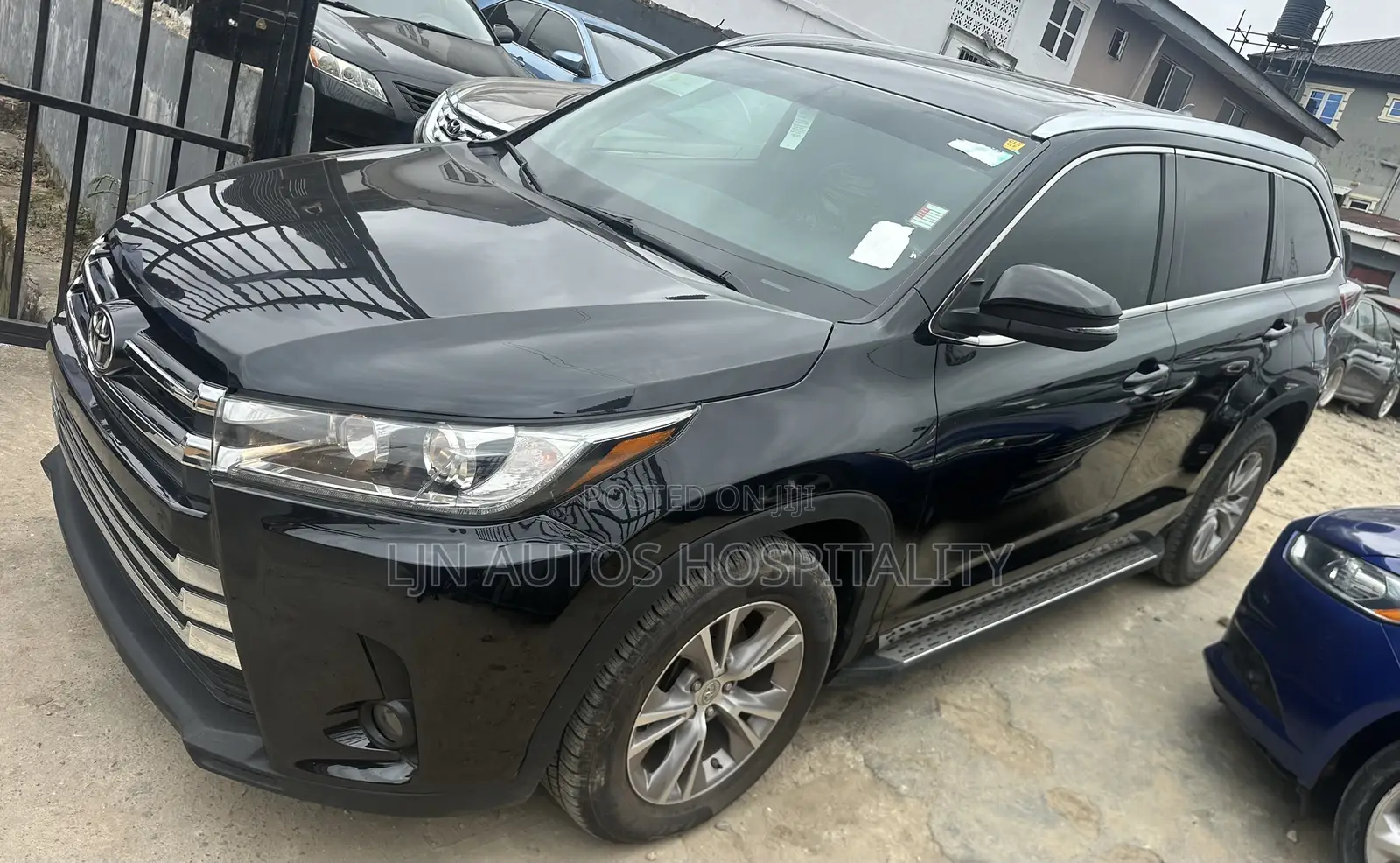 Toyota Highlander XLE 4x2 V6 (3.5L 6cyl 8A) 2018 Black