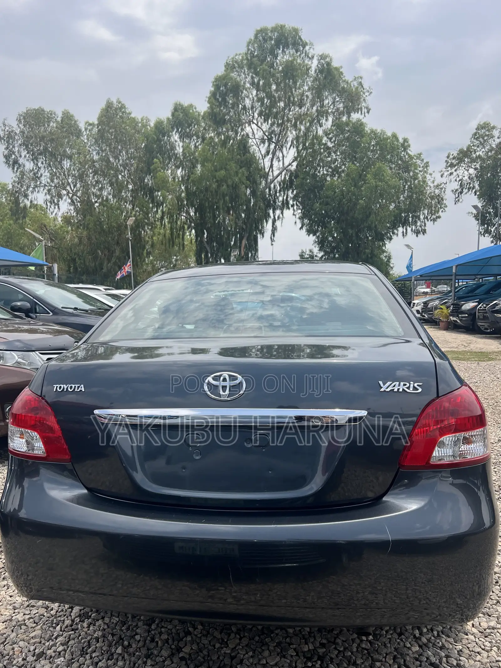 Toyota Yaris Sedan 2007 Gray