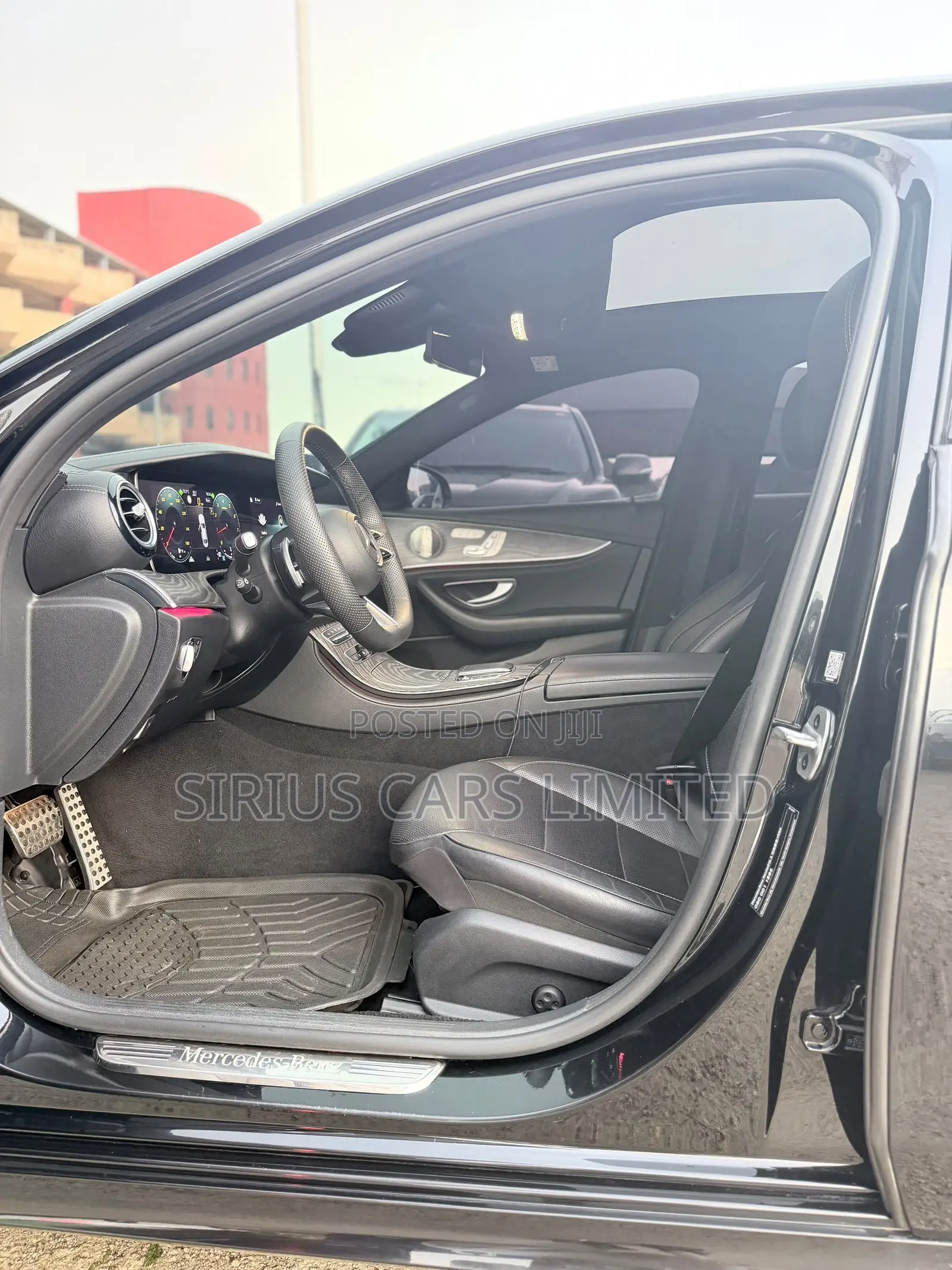 Mercedes-Benz E350 2023 Black