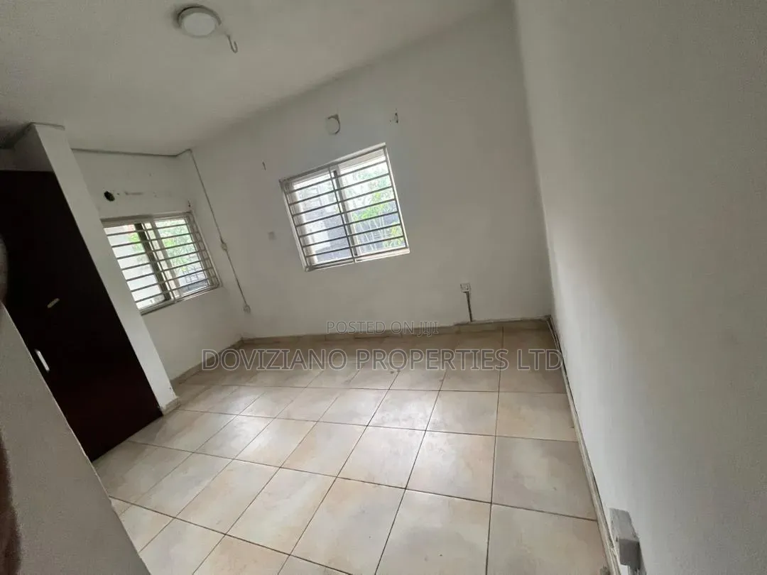 4bdrm Duplex in Awolowo Road for rent