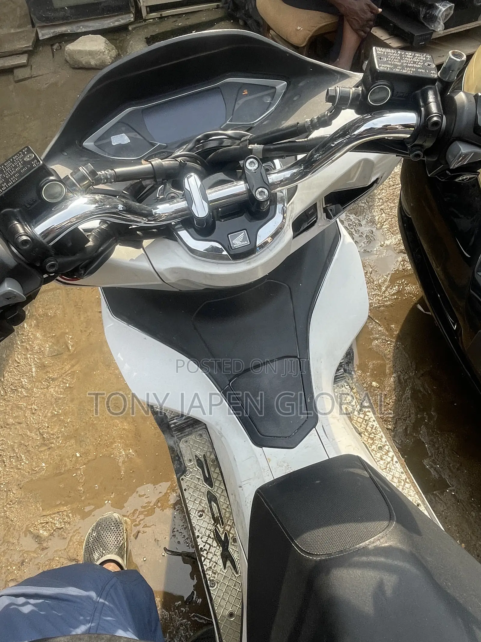 Honda 2022 White