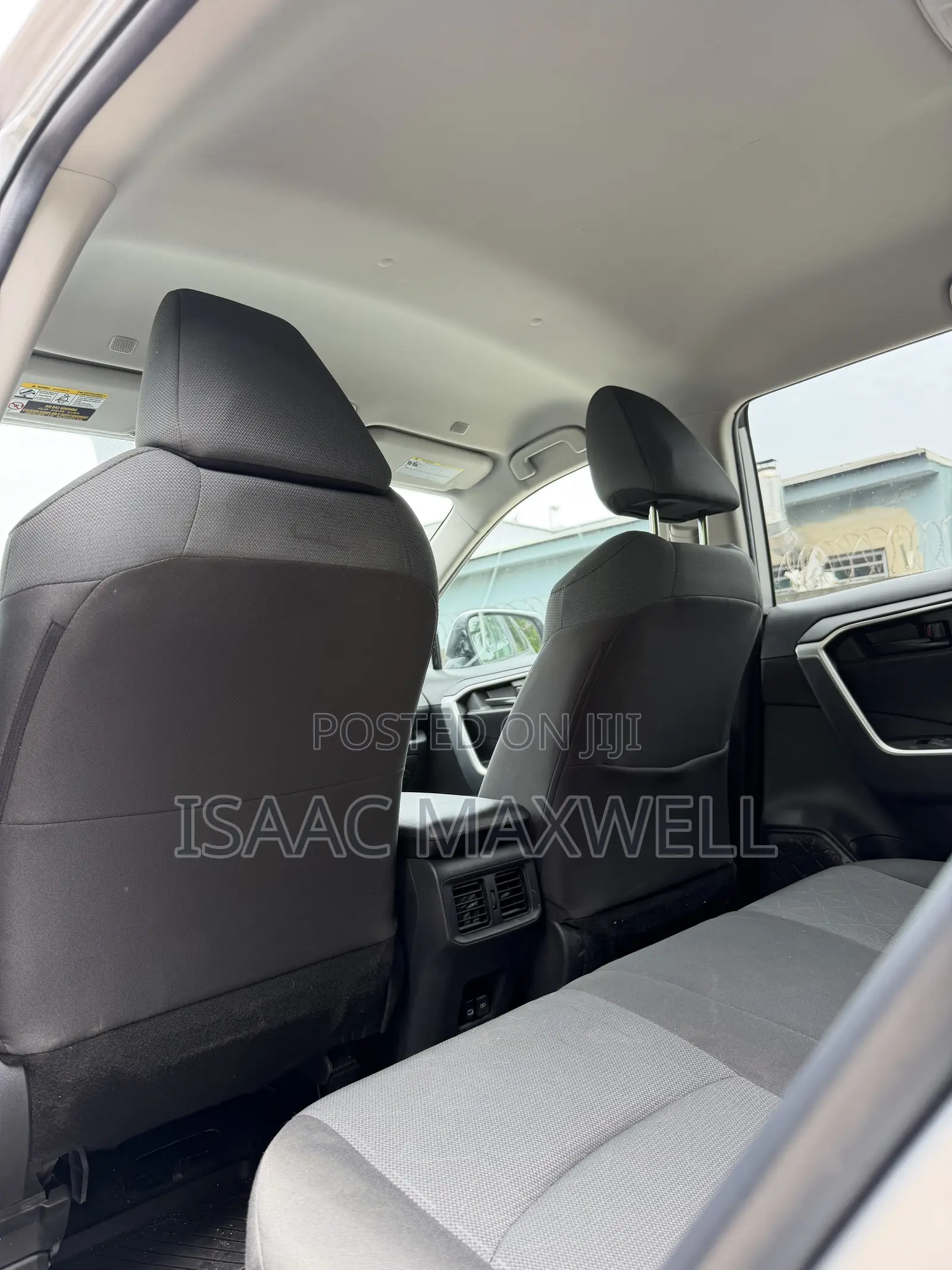 Toyota RAV4 2025 Silver