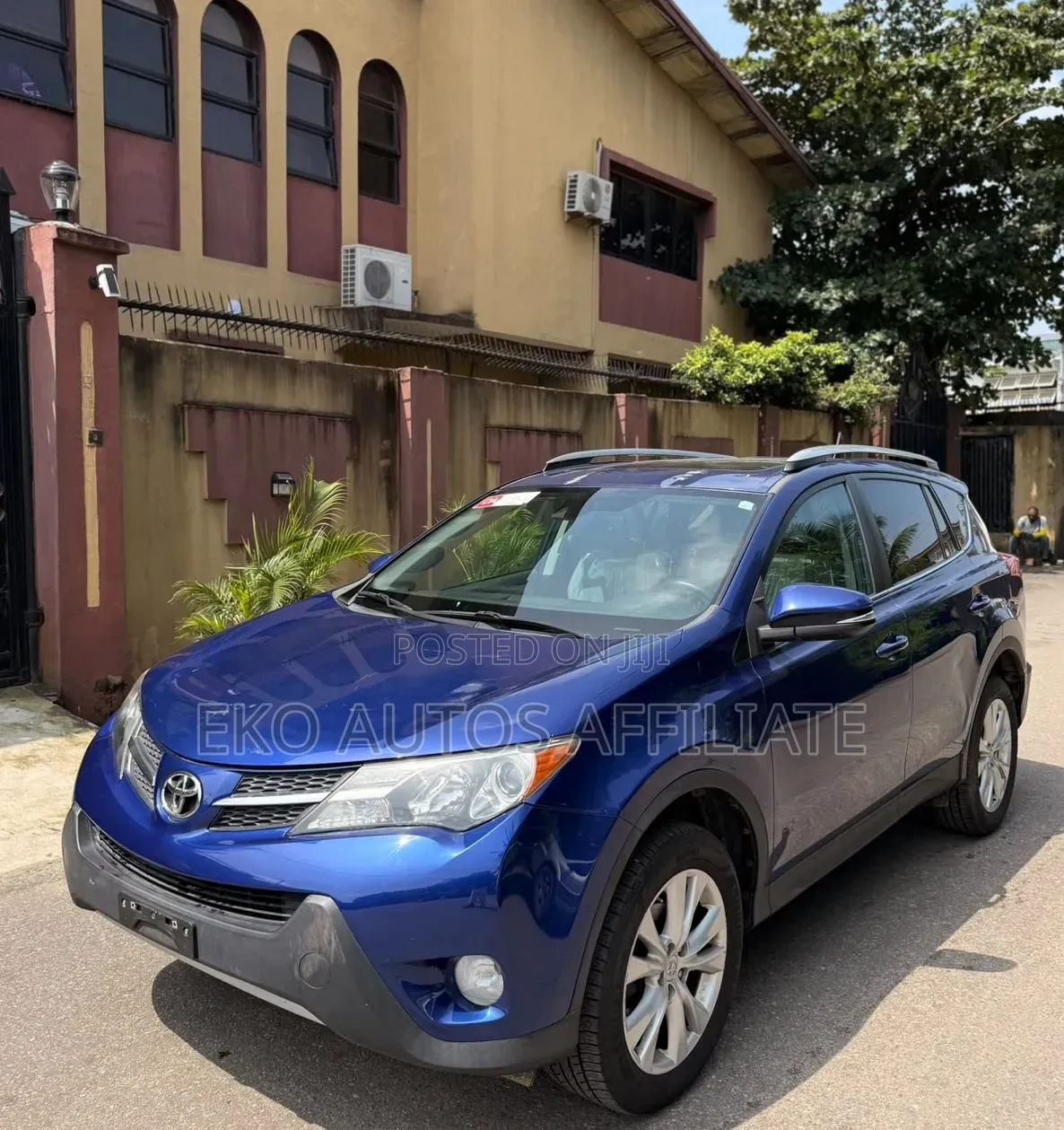 Toyota RAV4 2015 Blue