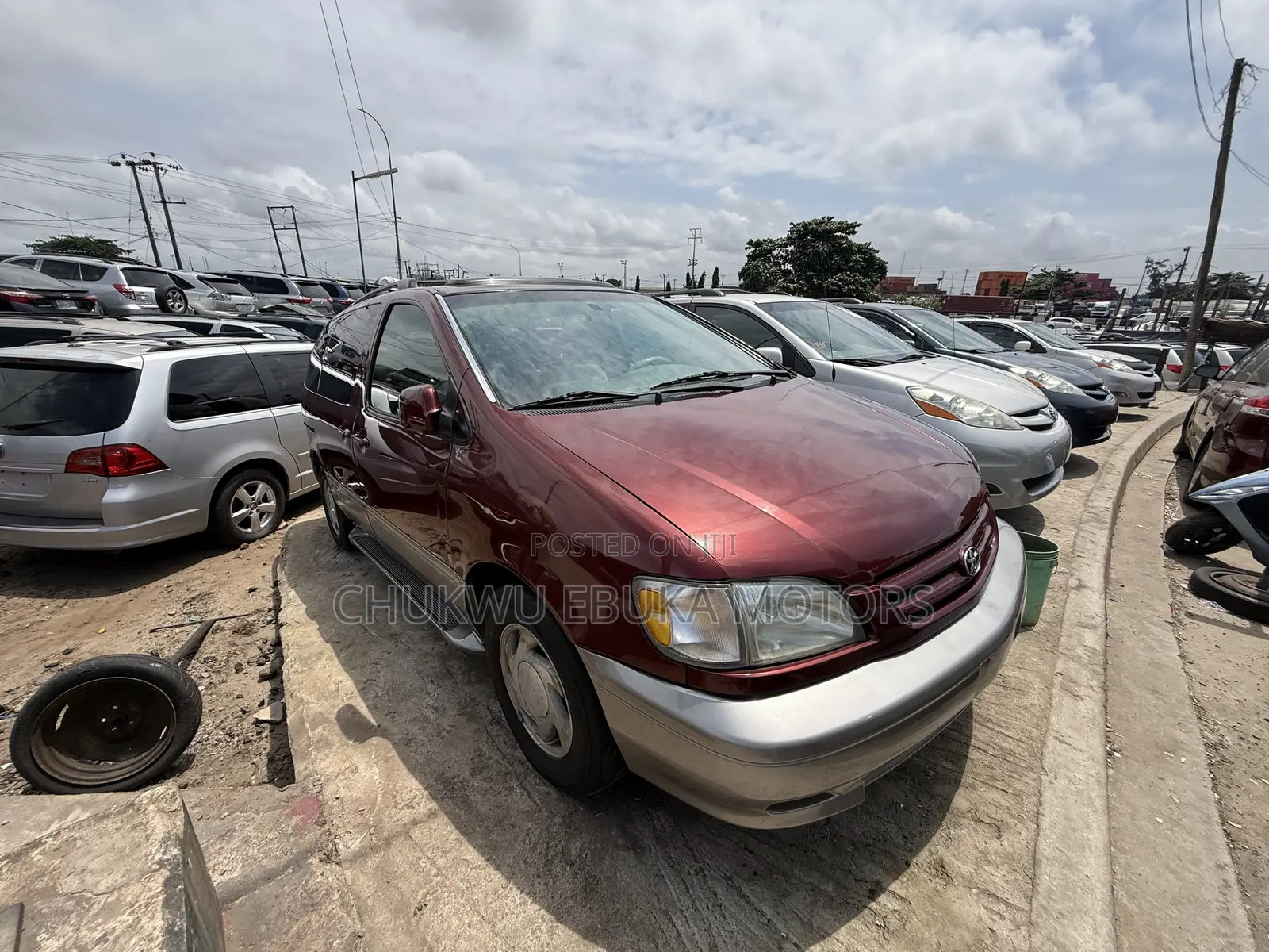 Toyota Sienna XLE 2002 Red