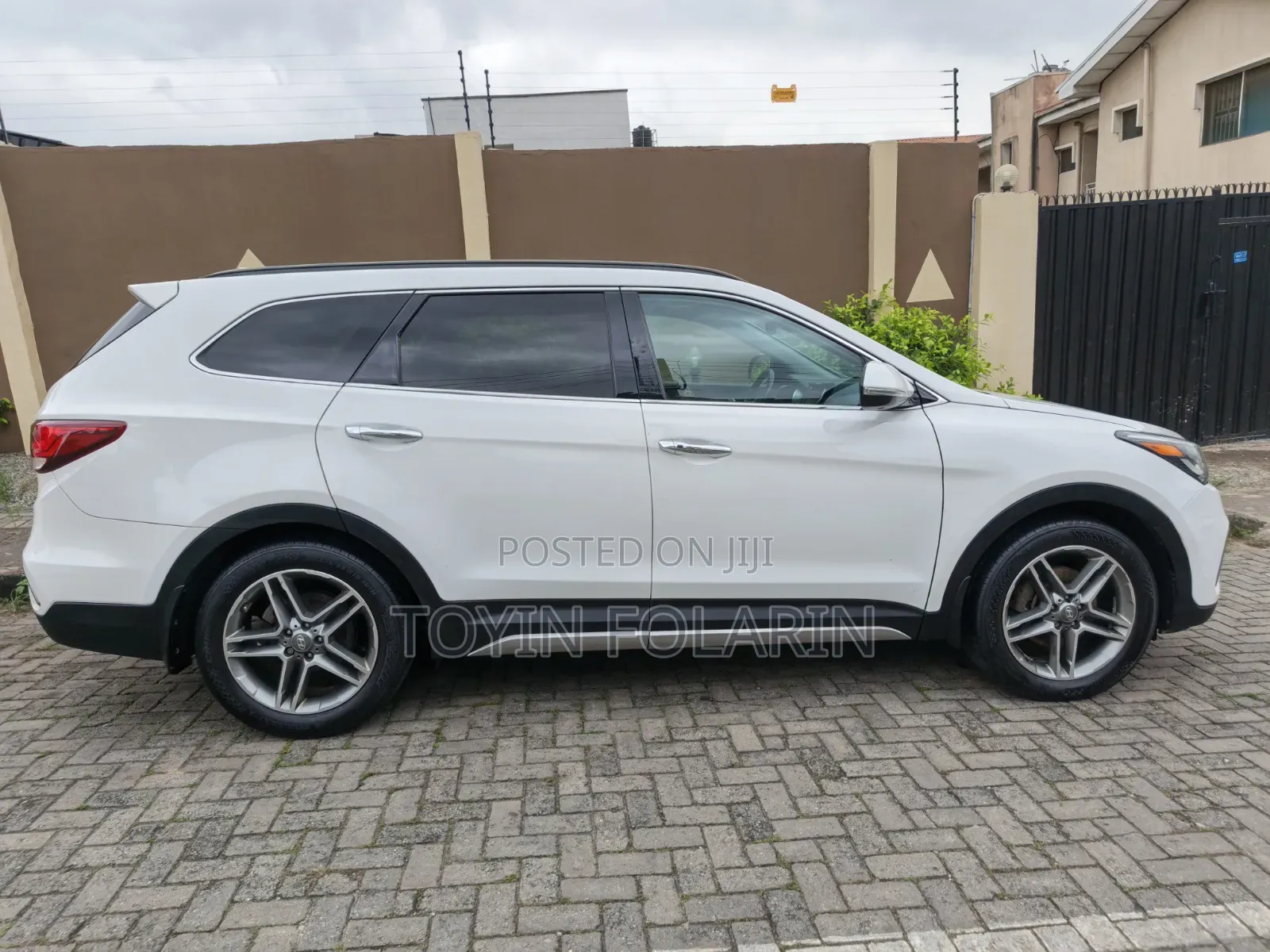 Hyundai Santa Fe SE Ultimate AWD 2018 White