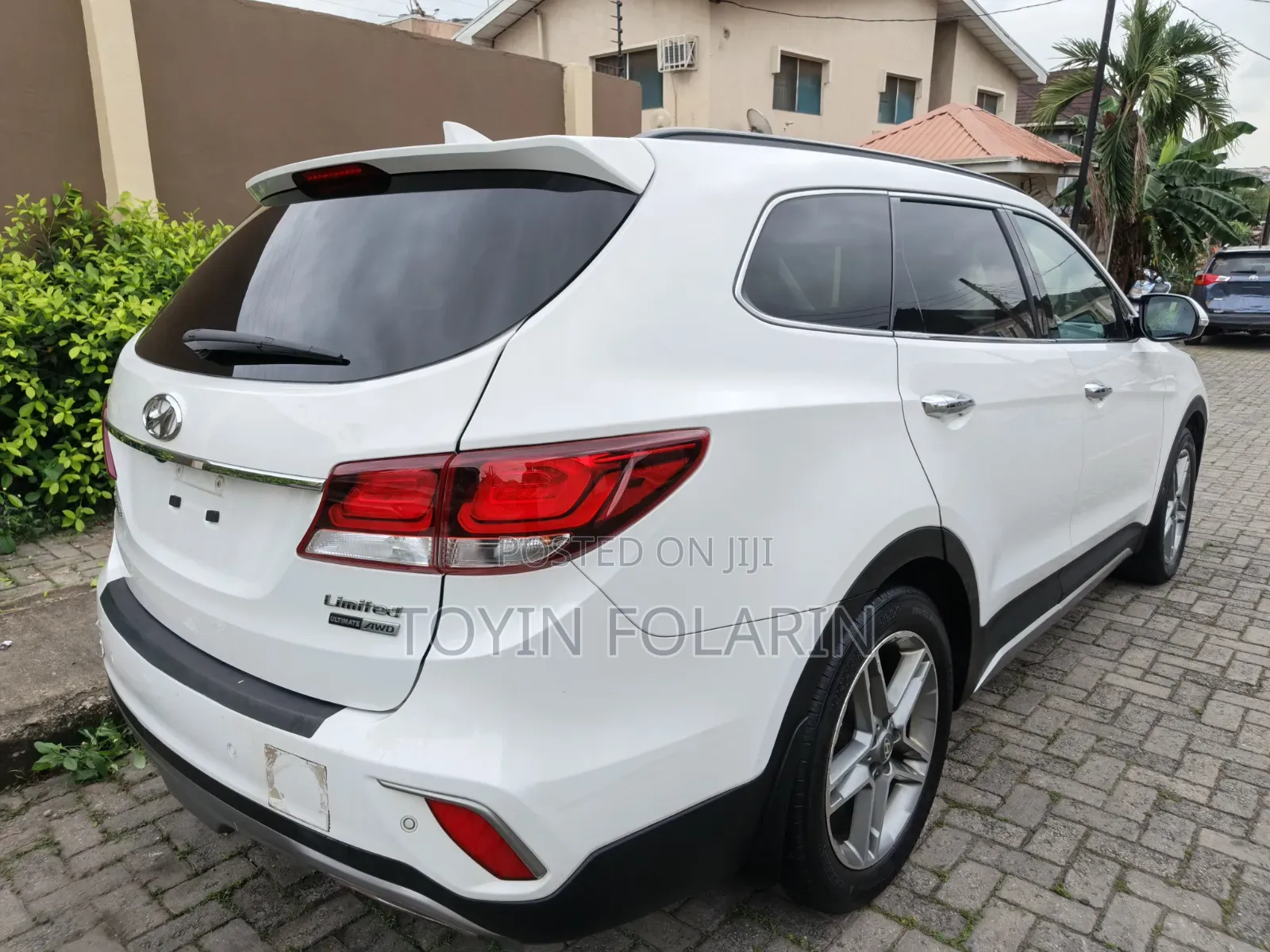 Hyundai Santa Fe SE Ultimate AWD 2018 White