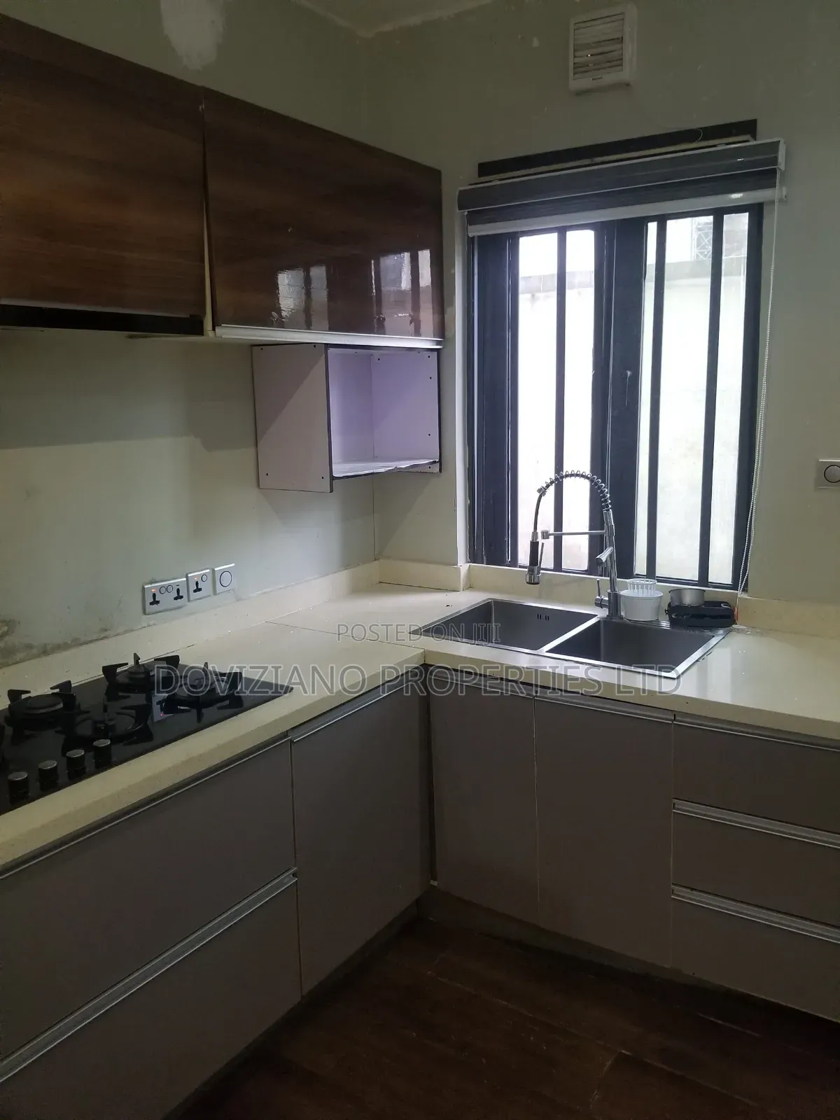 Mini Flat in Adeola Odeku for rent