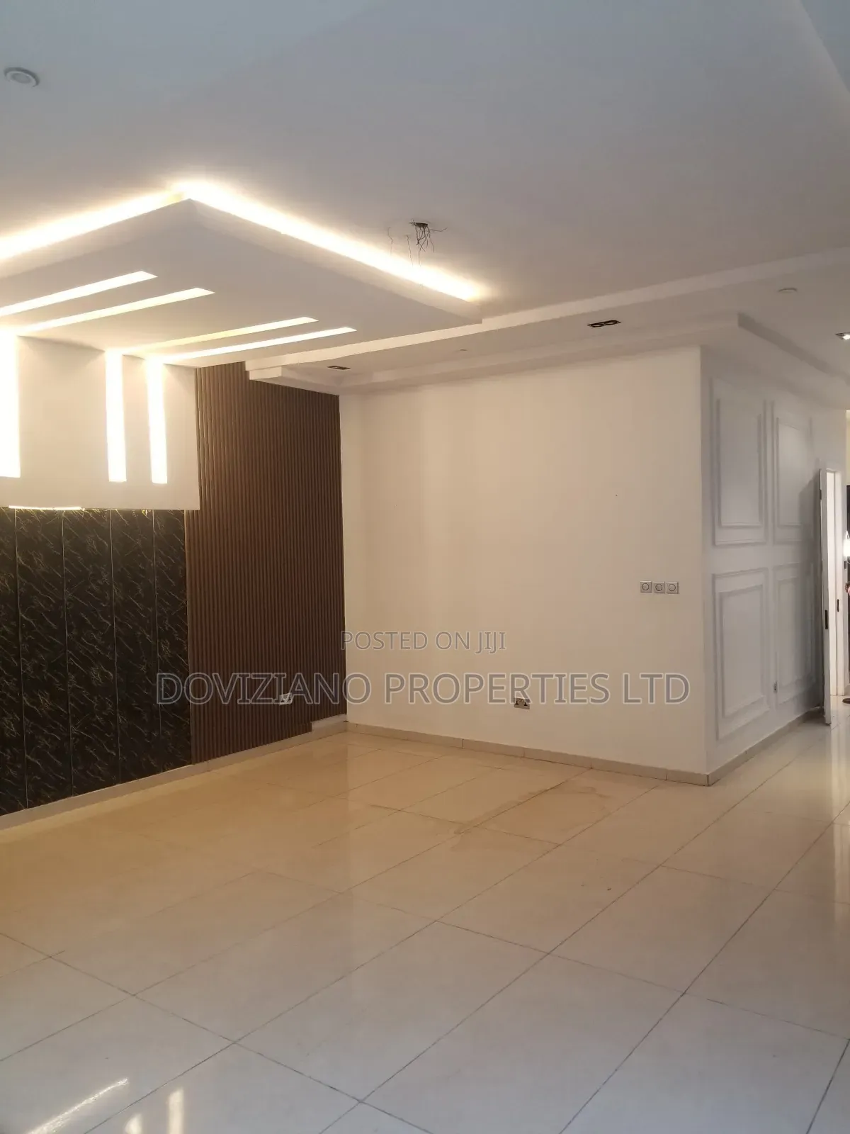 Mini Flat in Adeola Odeku for rent
