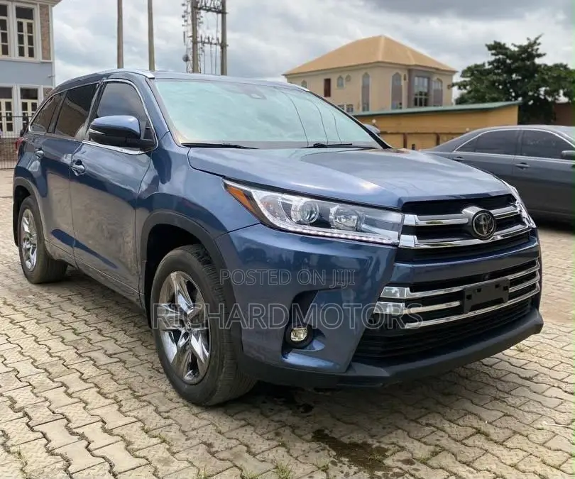 Toyota Highlander Limited Platinum 2019 Blue