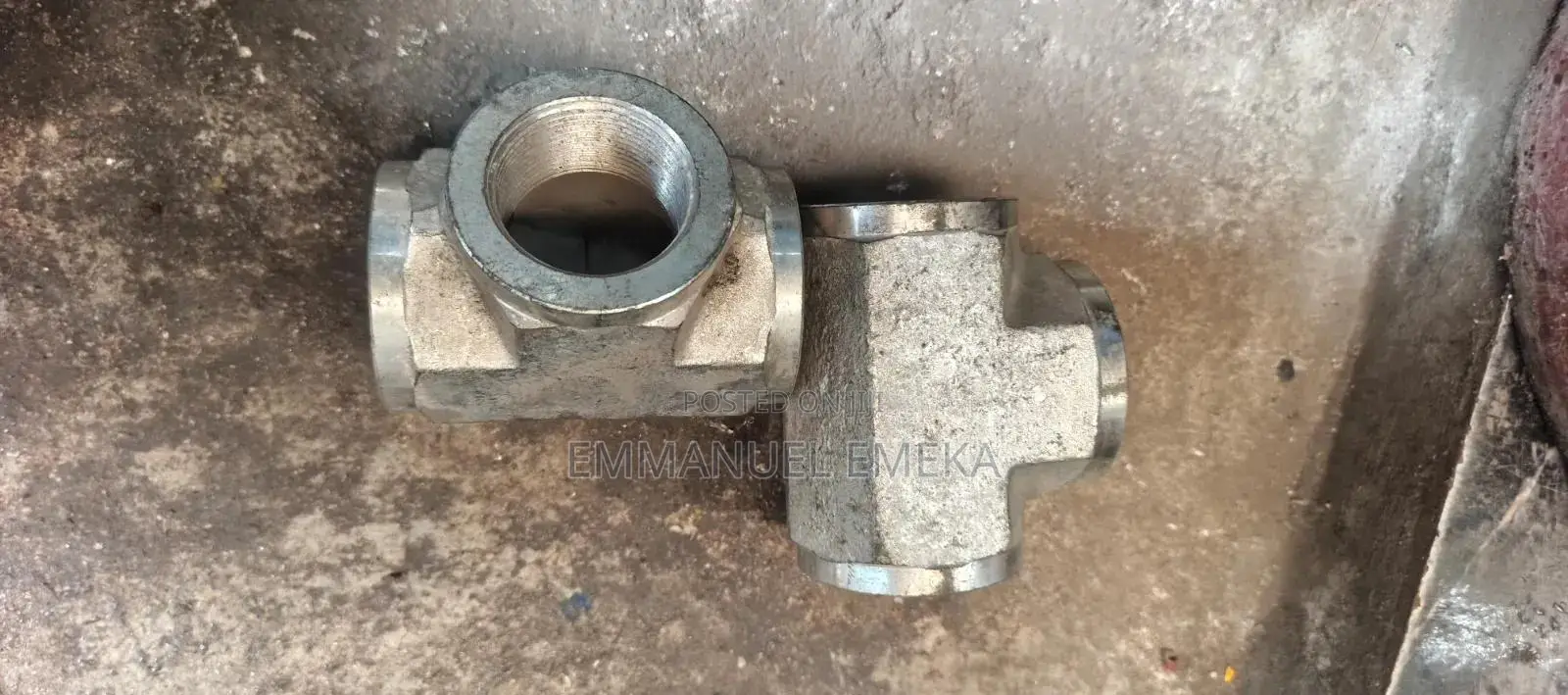 11⁄2 Steel Threaded or Socket-Weld Tee Pipe