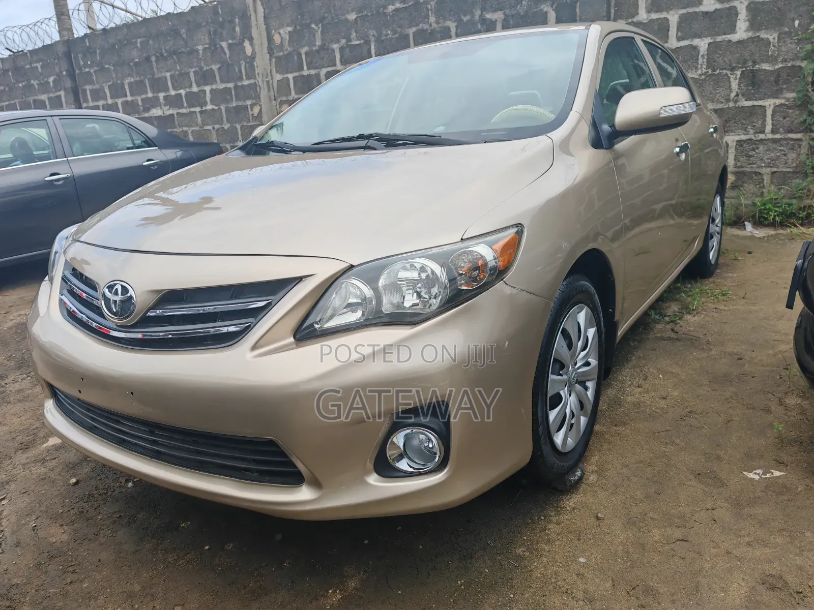 Toyota Corolla 2010 Gold