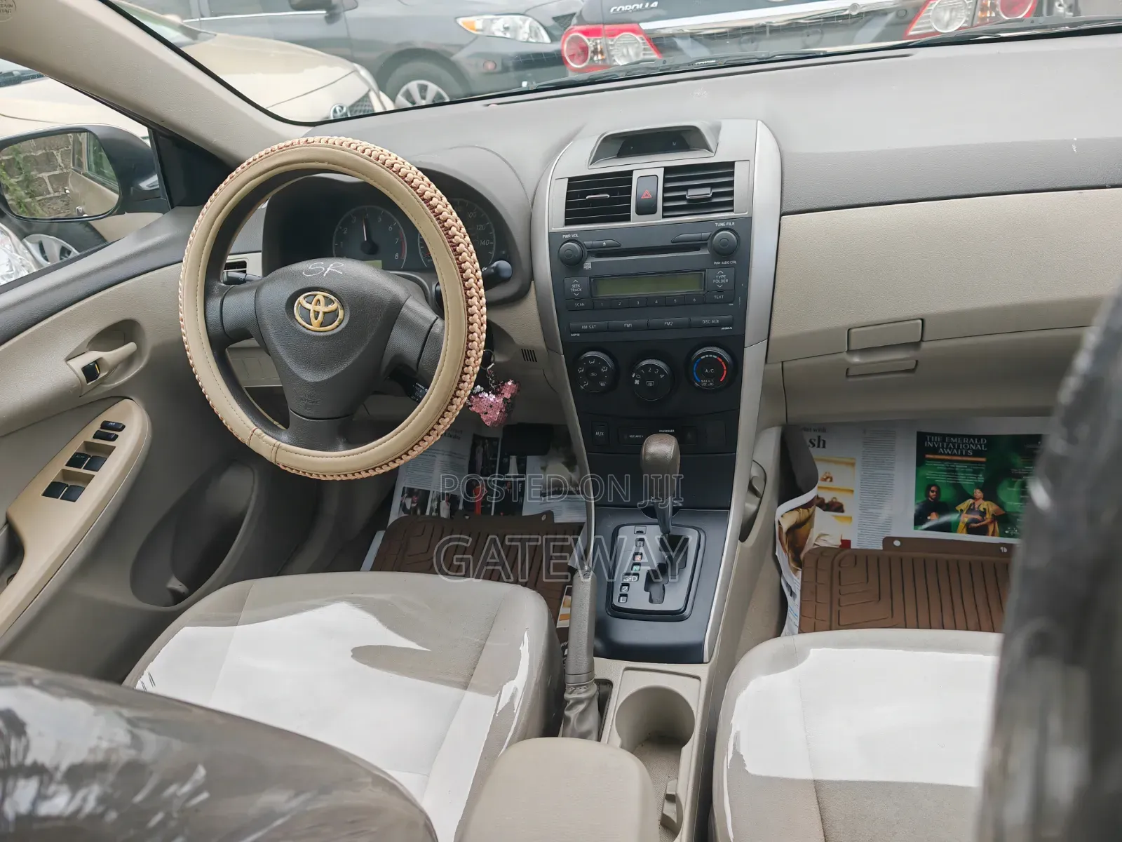 Toyota Corolla 2010 Gold