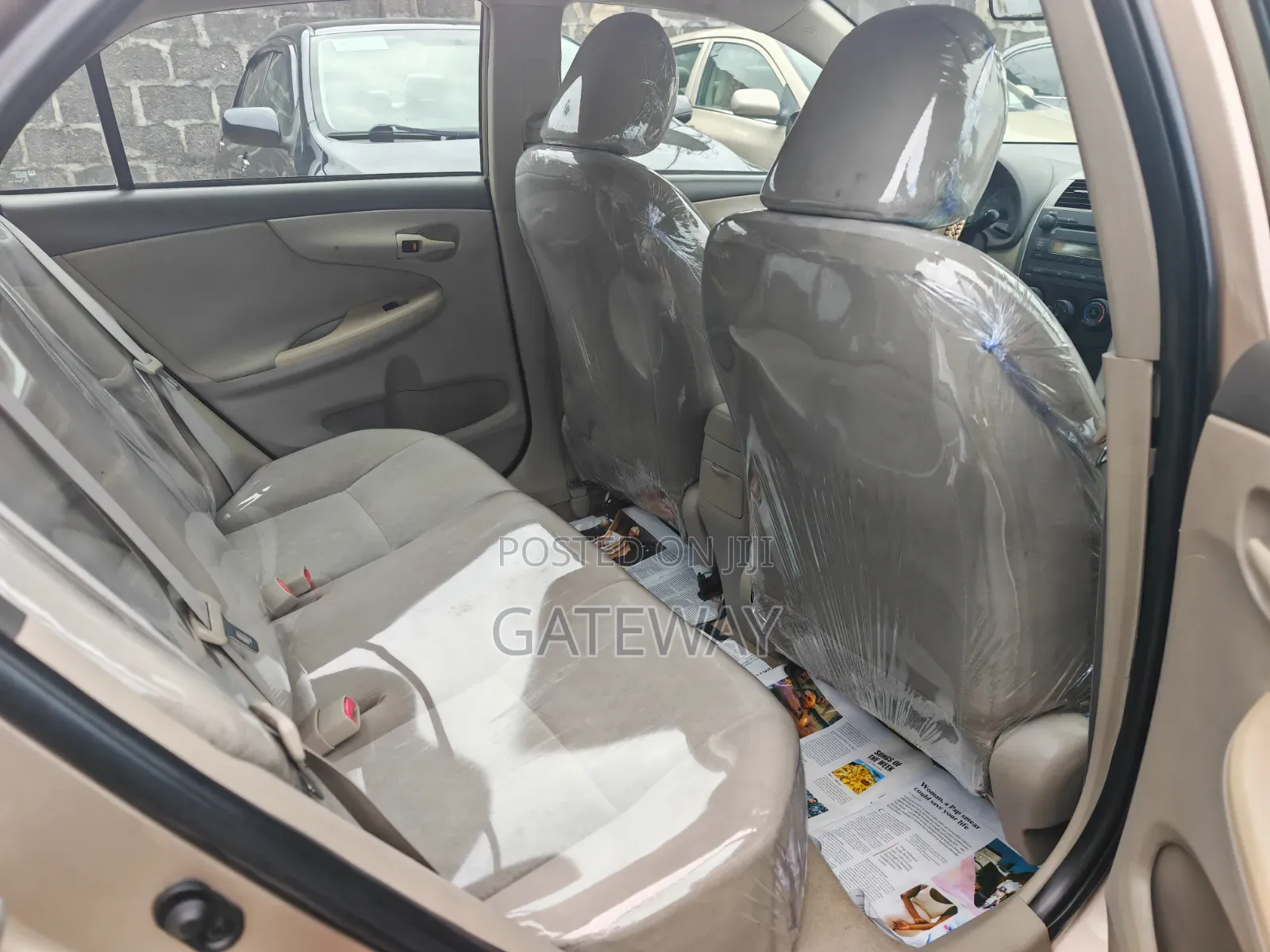 Toyota Corolla 2010 Gold