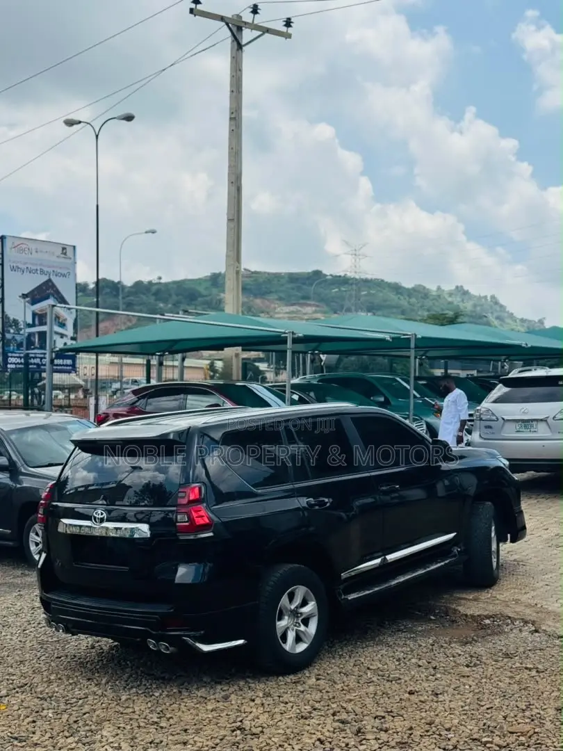 Toyota Land Cruiser 2015 Black