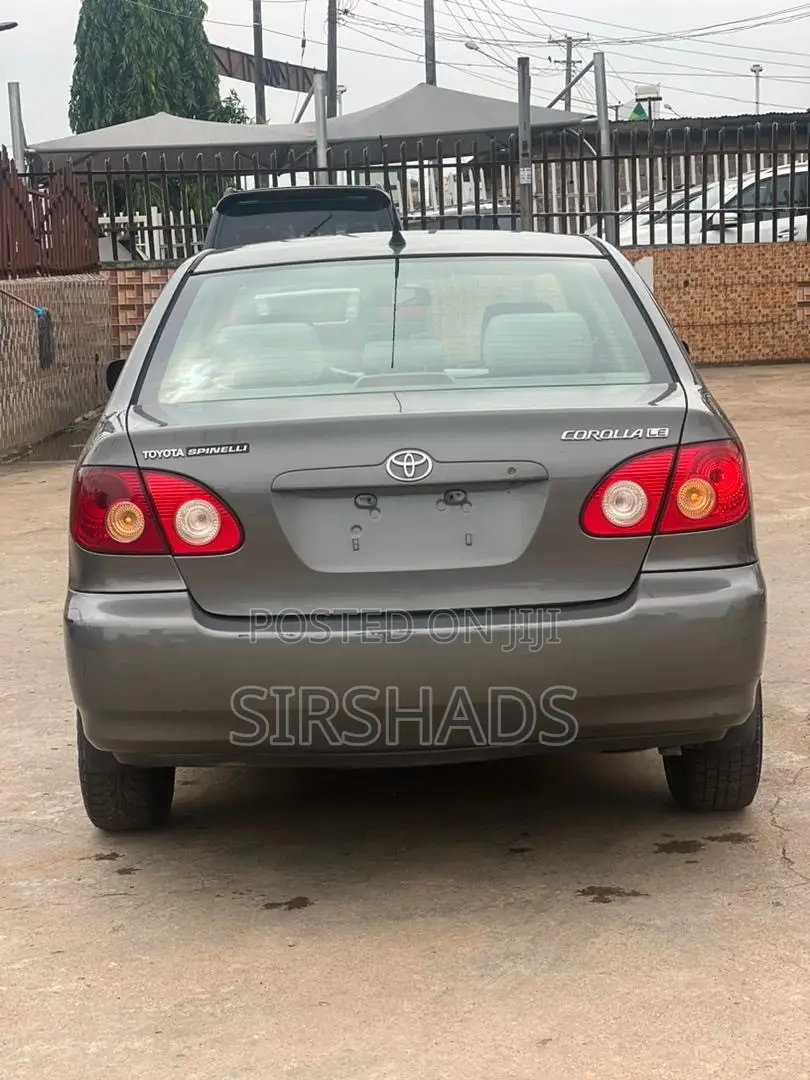 Toyota Corolla LE 2006 Gray