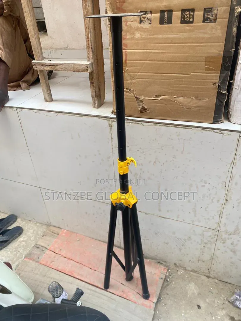 Heavy-Duty Iron Speaker Stand