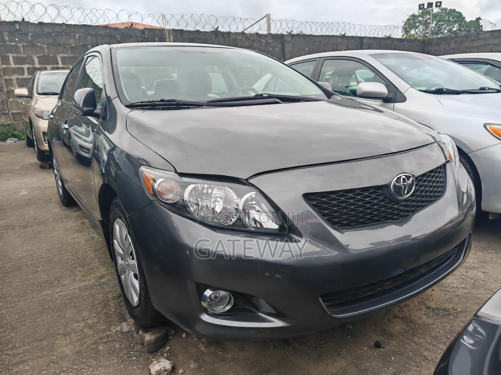 Toyota Corolla 2010 Gray