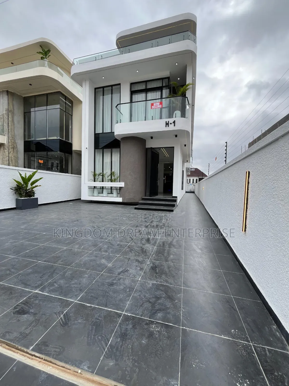 5bdrm Duplex in Orchid Lekki Lagos for sale