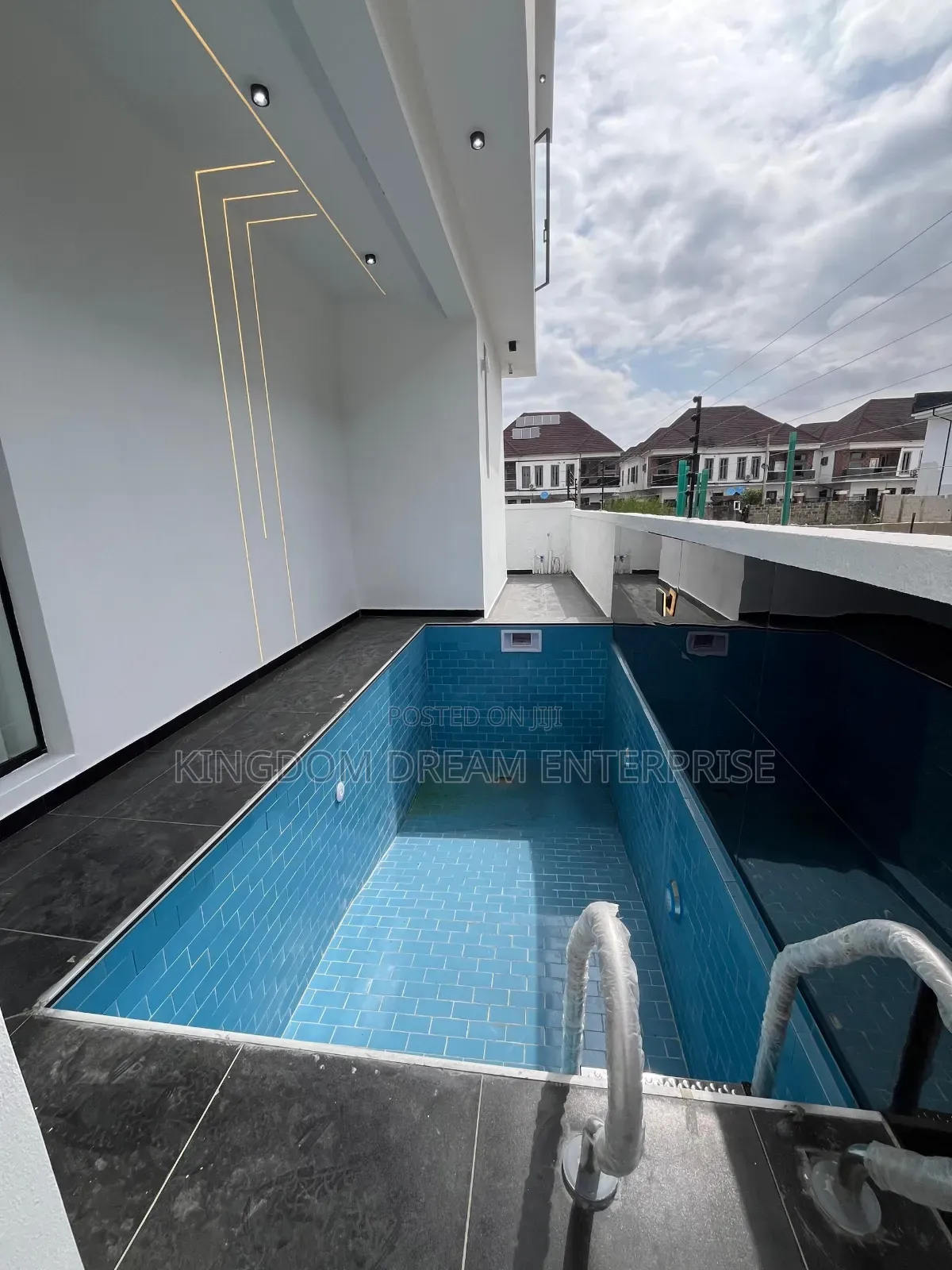 5bdrm Duplex in Orchid Lekki Lagos for sale
