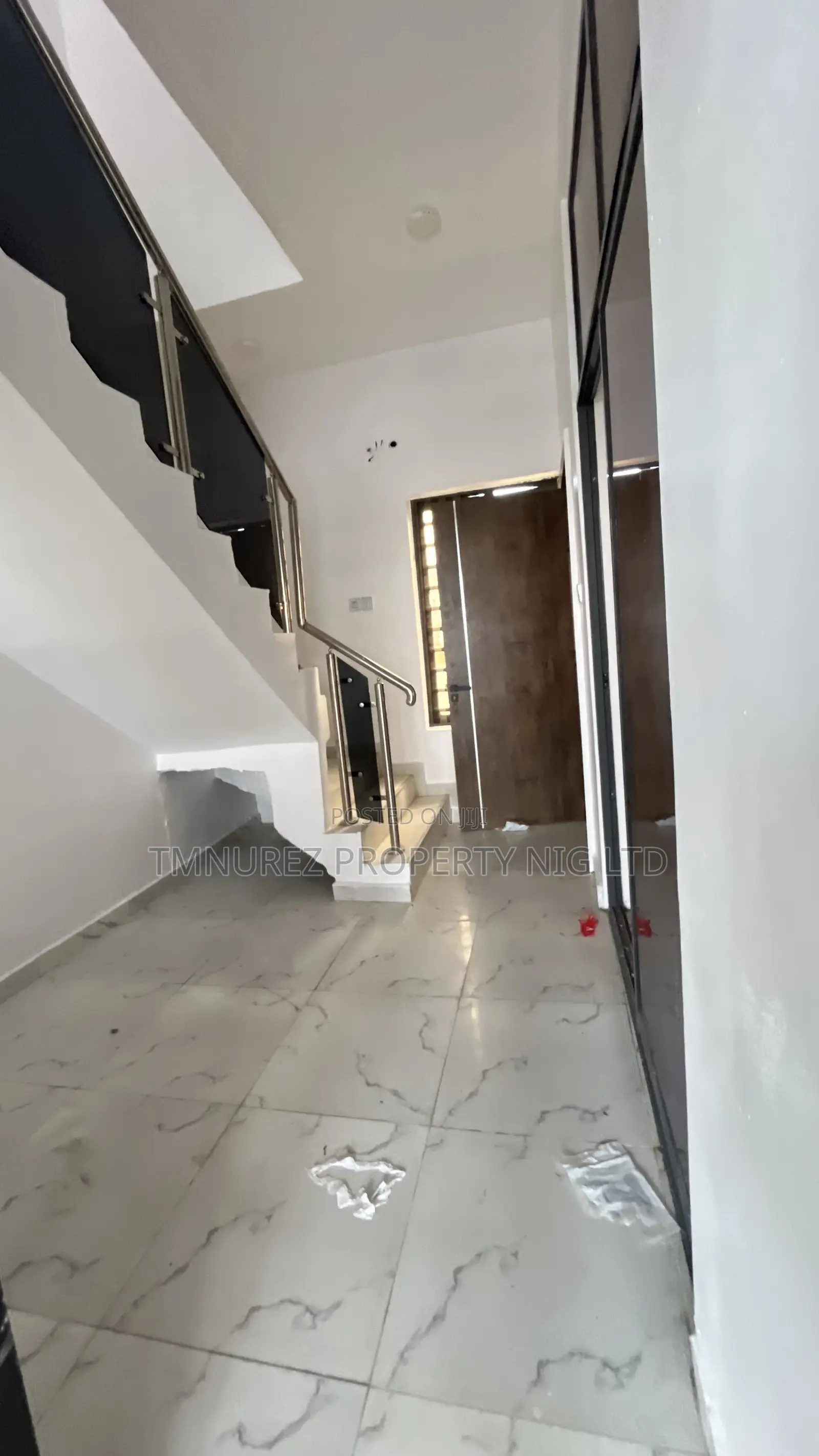 3bdrm Duplex in Lekki Conservation, Chevron for rent