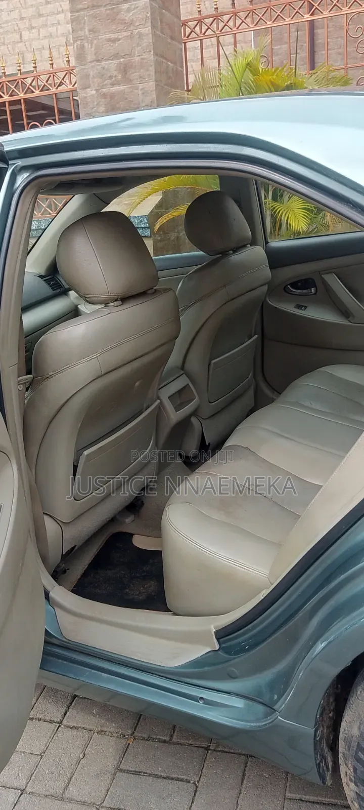 Toyota Camry 2010 Ivory