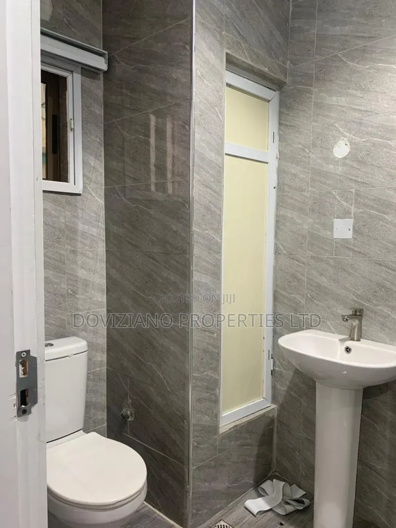2bdrm Apartment in Ahmadu Bello Way for rent