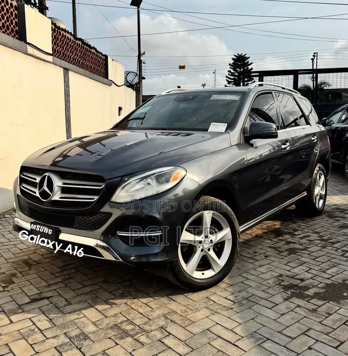 Mercedes-Benz GLE-Class 2016 Blue