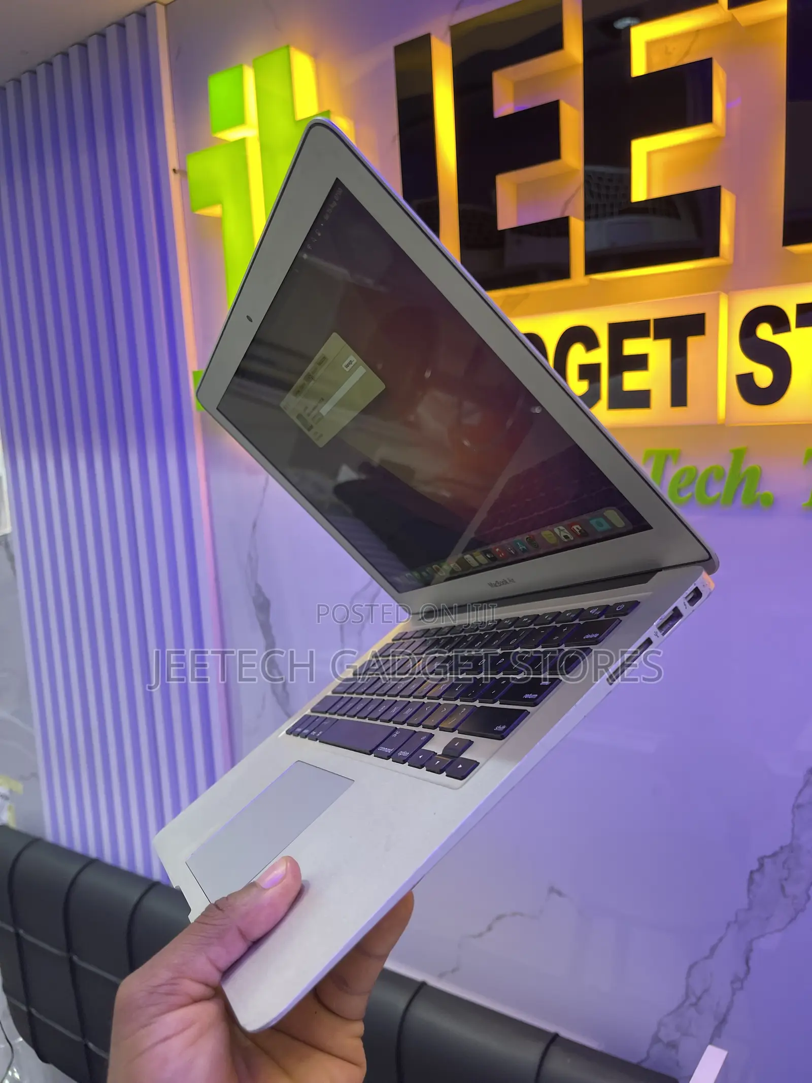 Laptop Apple MacBook Air 2017 8GB Intel Core i5 SSD 128GB