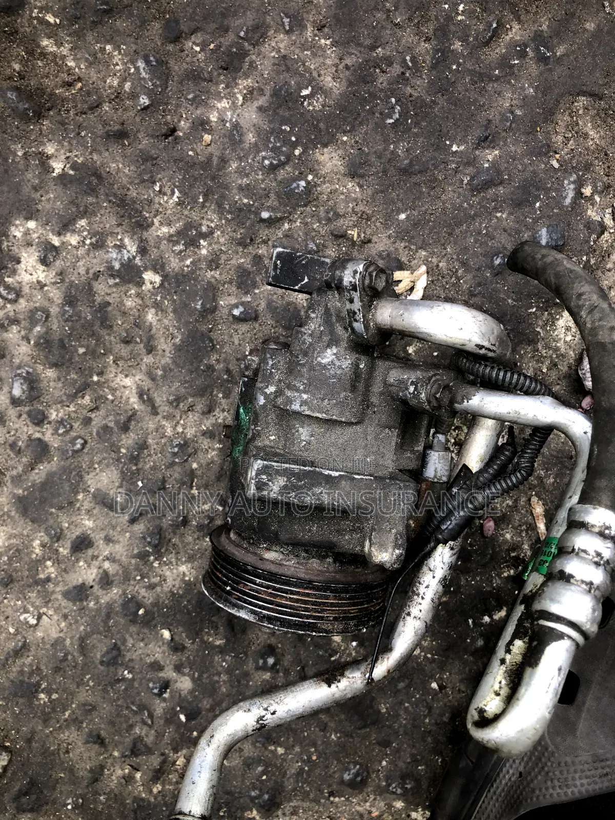 Toyota IGO. AC COMPRESSOR 2000 Model