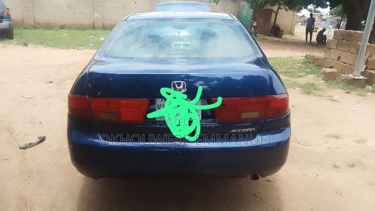 Honda Accord 2005 Blue