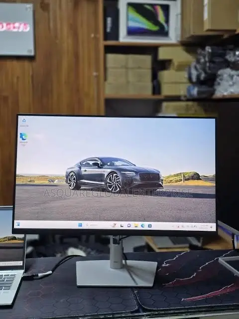Dell Pro 24 Inch Plus USB-C Hub Monitor