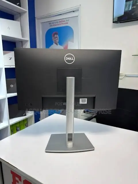 Dell Pro 24 Inch Plus USB-C Hub Monitor